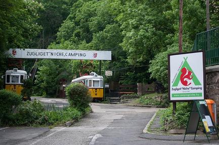 Zugligeti 'Niche' Camping