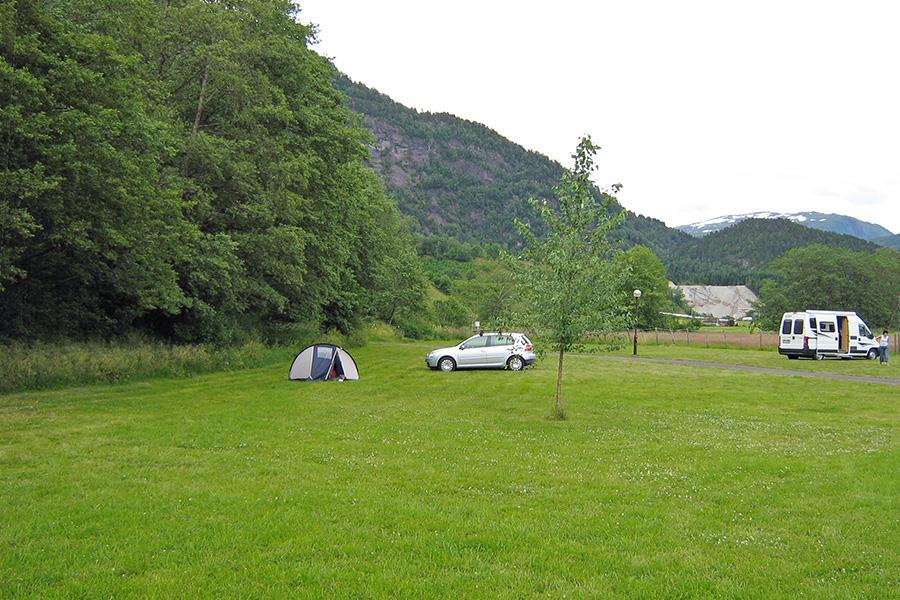 Førde Gjestehus og Camping