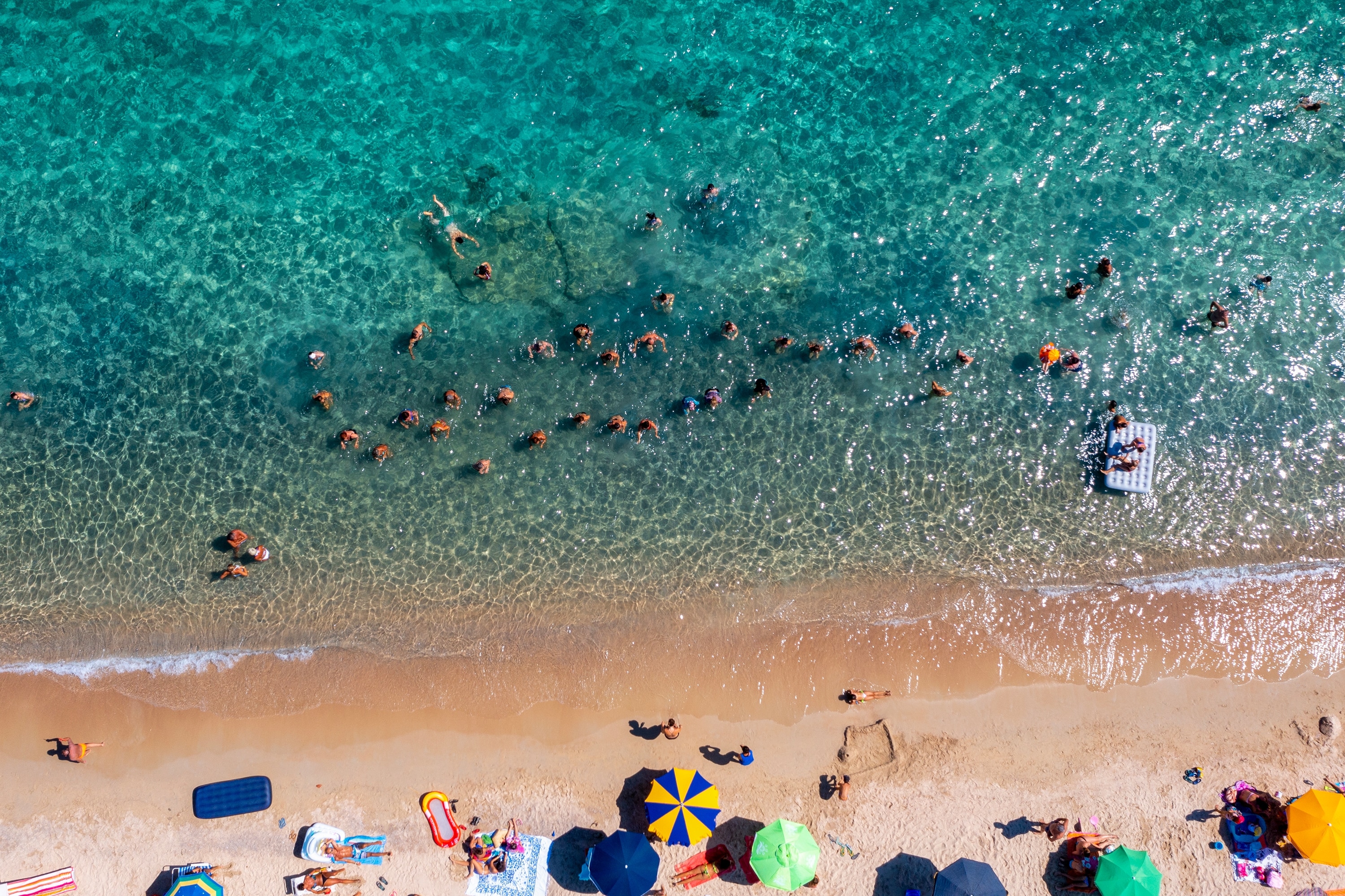 Noleggia Seggiolino da tavolo bimbi per la tua vacanza in Sicilia e viaggia  leggero