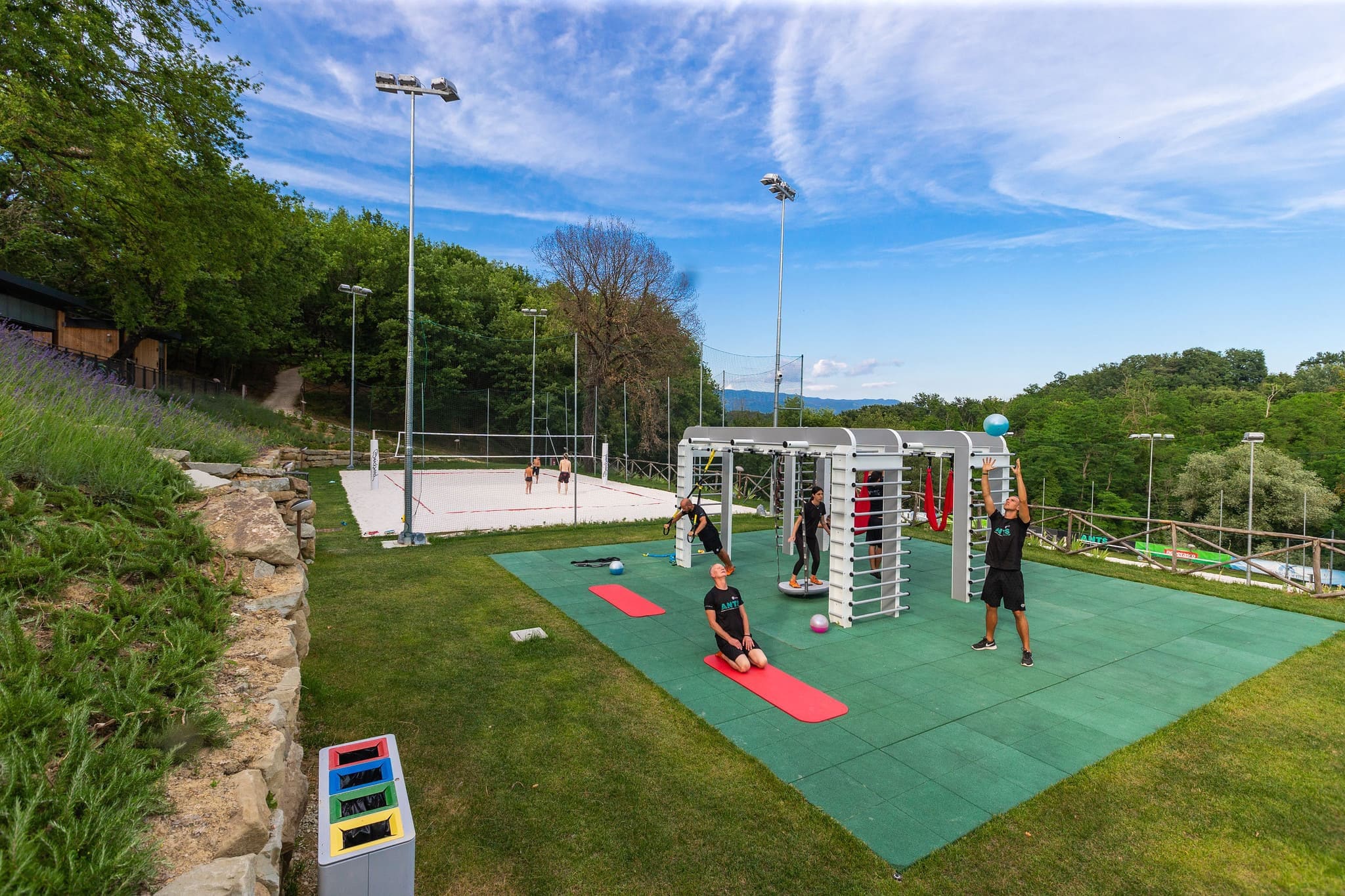 hu Norcenni Girasole Village