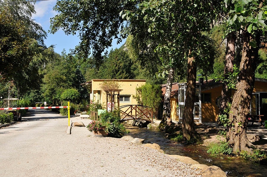 Camping Des Grottes