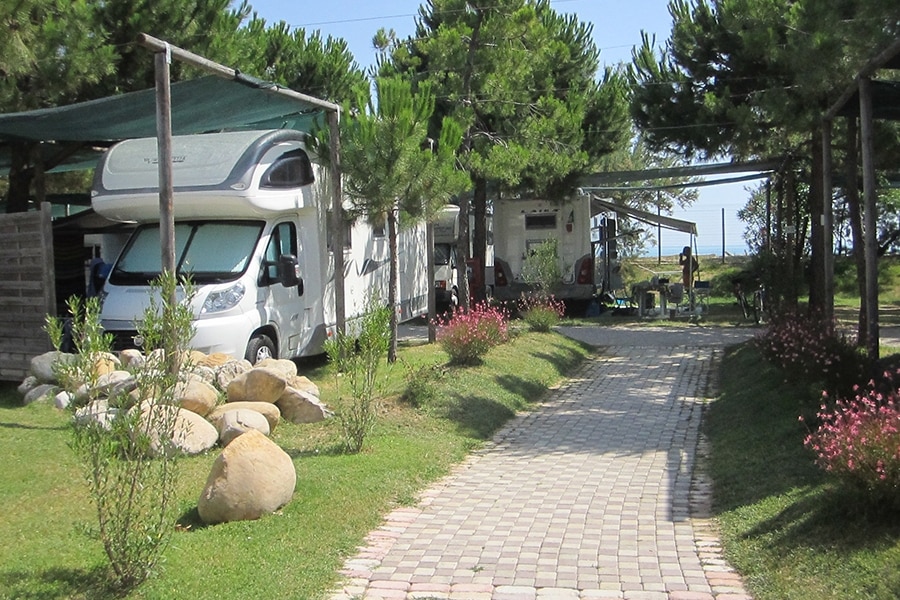 Pineto Beach Village & Camping