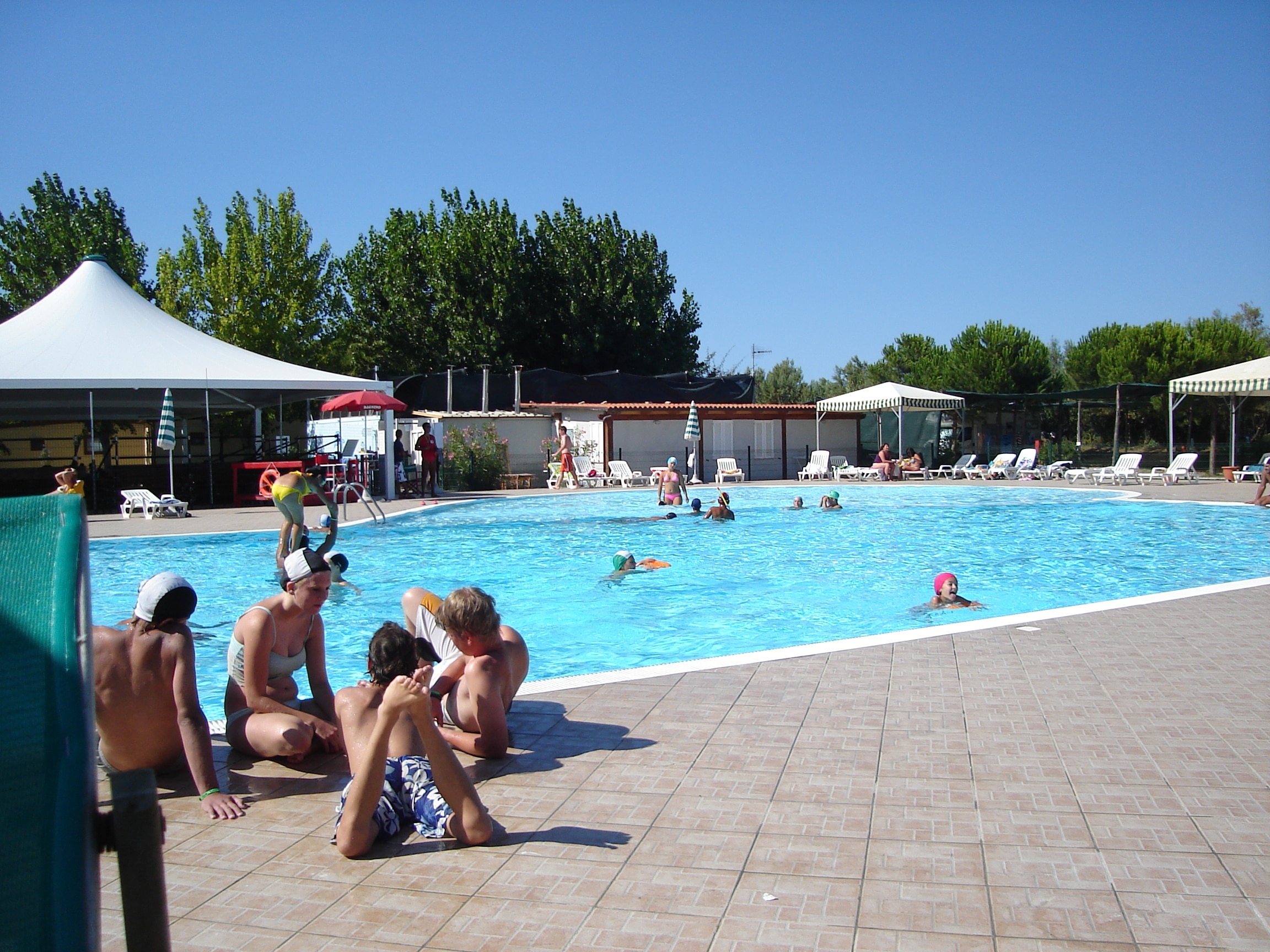 Pineto Beach Village & Camping