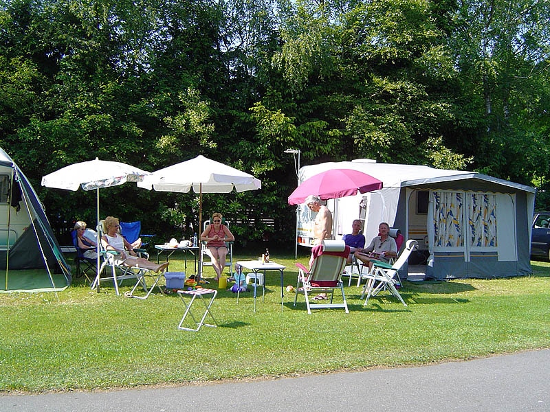 Camping De Bronzen Emmer