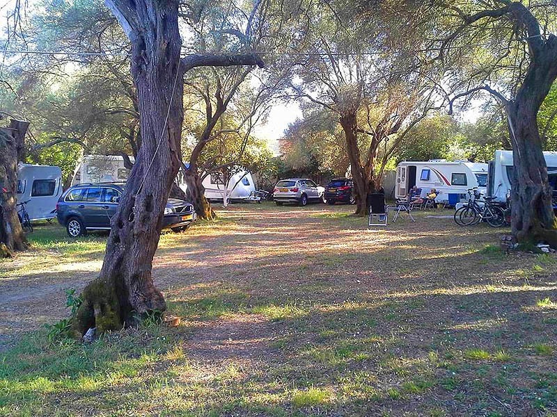 Kariotes Camping & Rooms