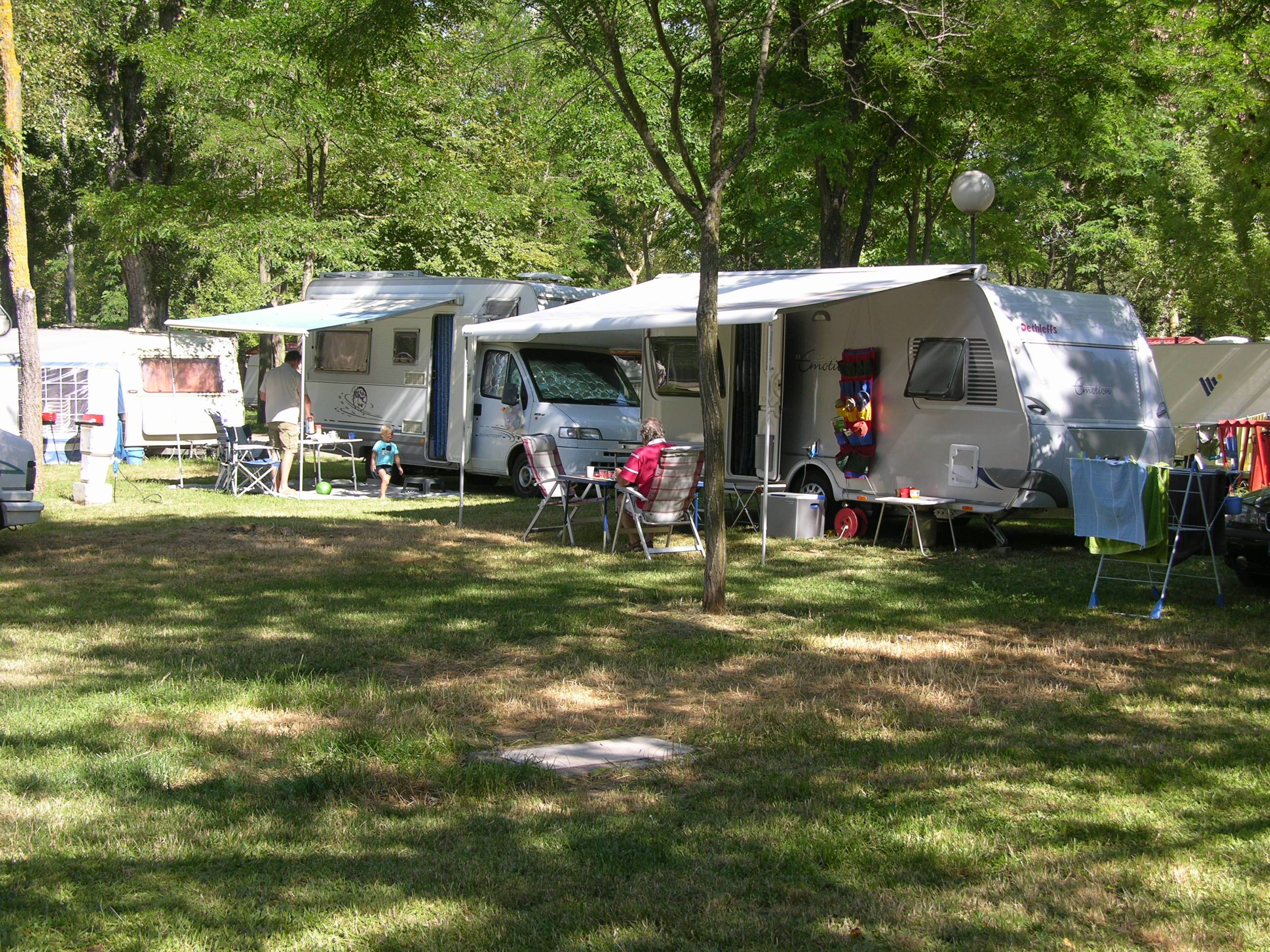 Camping Fuentes Blancas