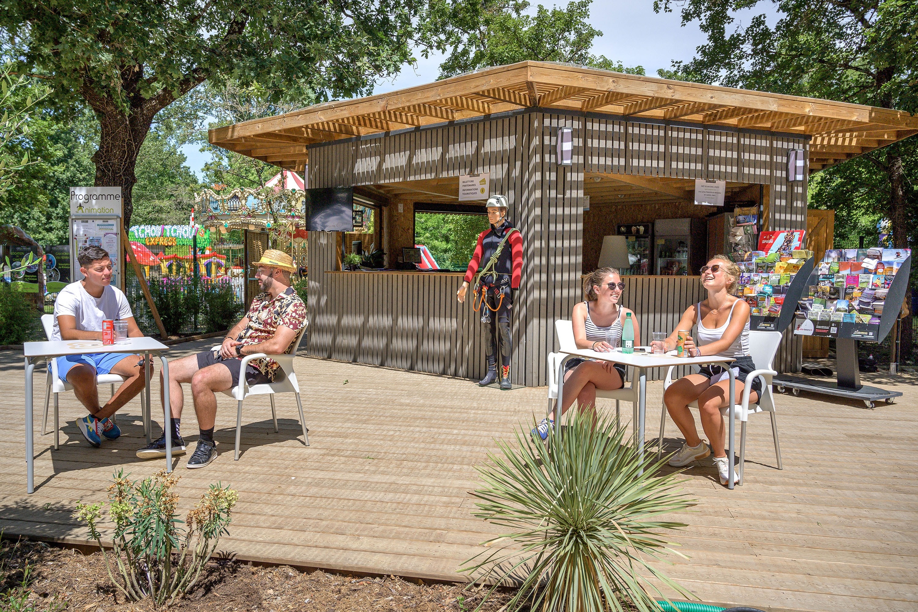 Camping Domaine Le Pommier - Ciela Village
