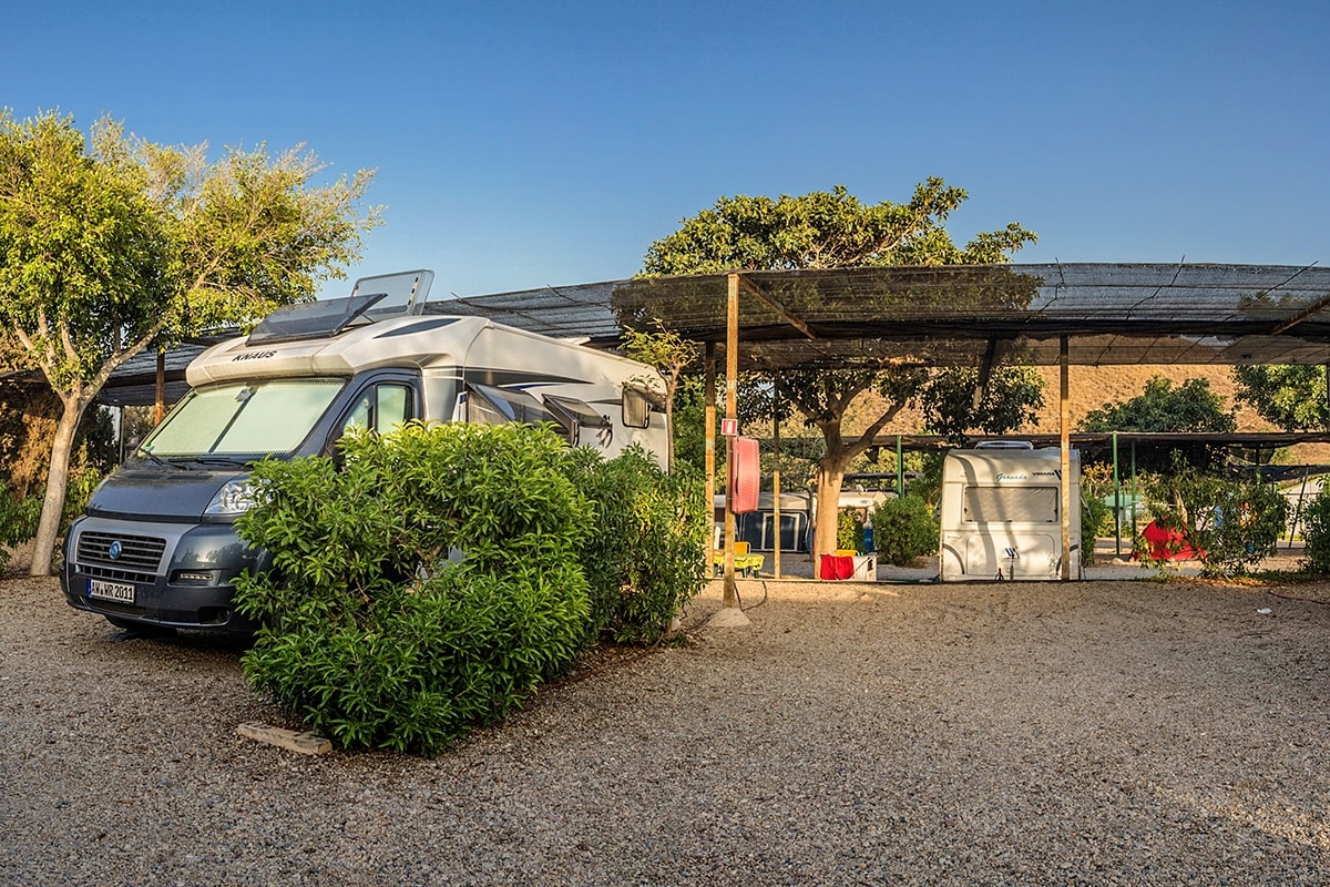 Camping Los Escullos