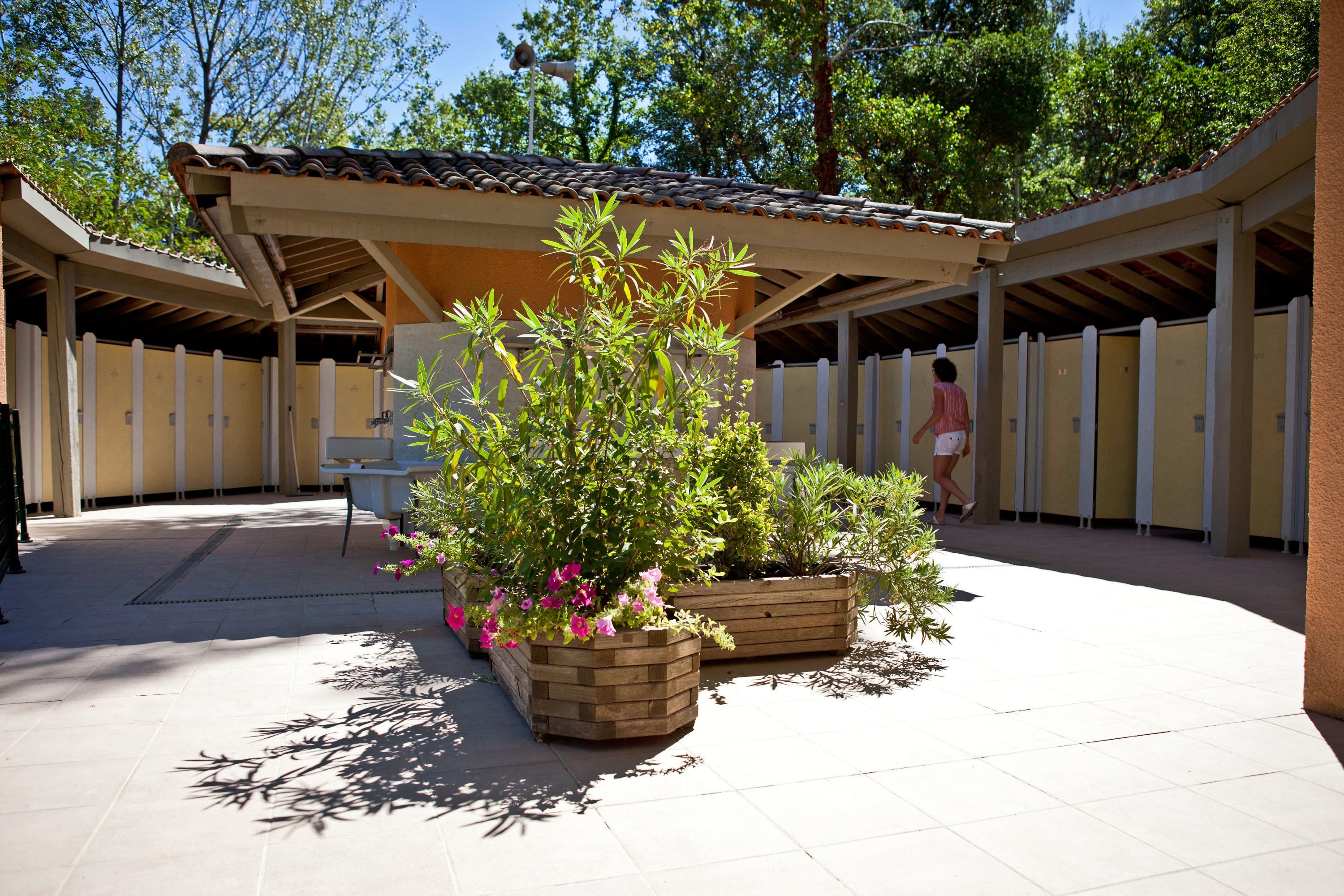 Slow Village La Roque-sur-Cèze