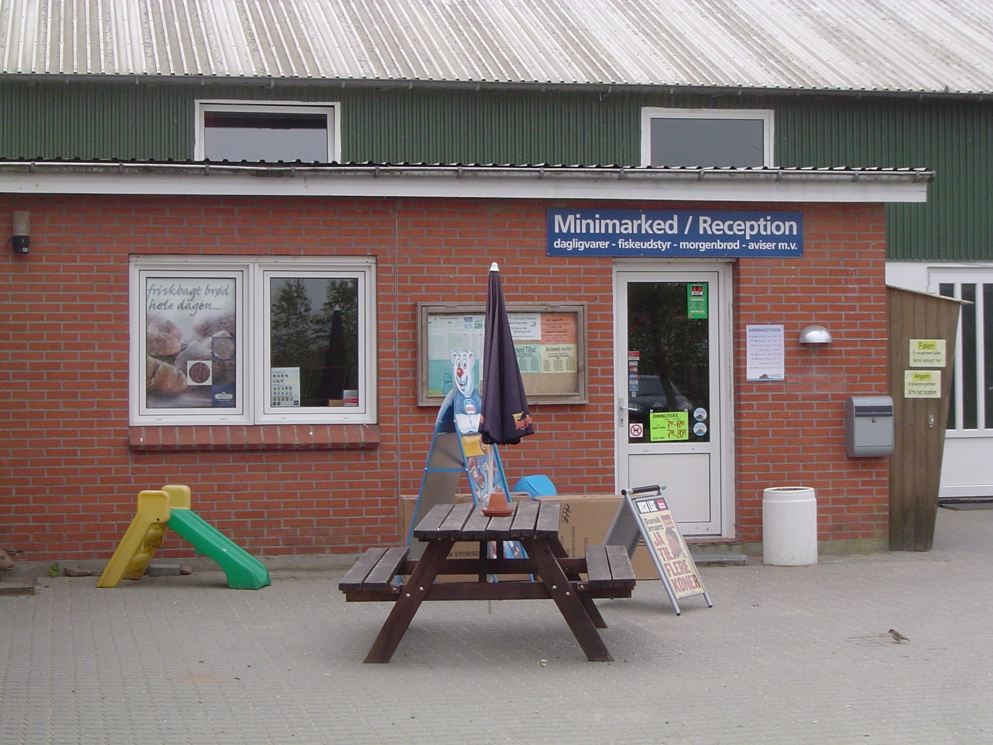 Uge Lystfiskeri og Camping