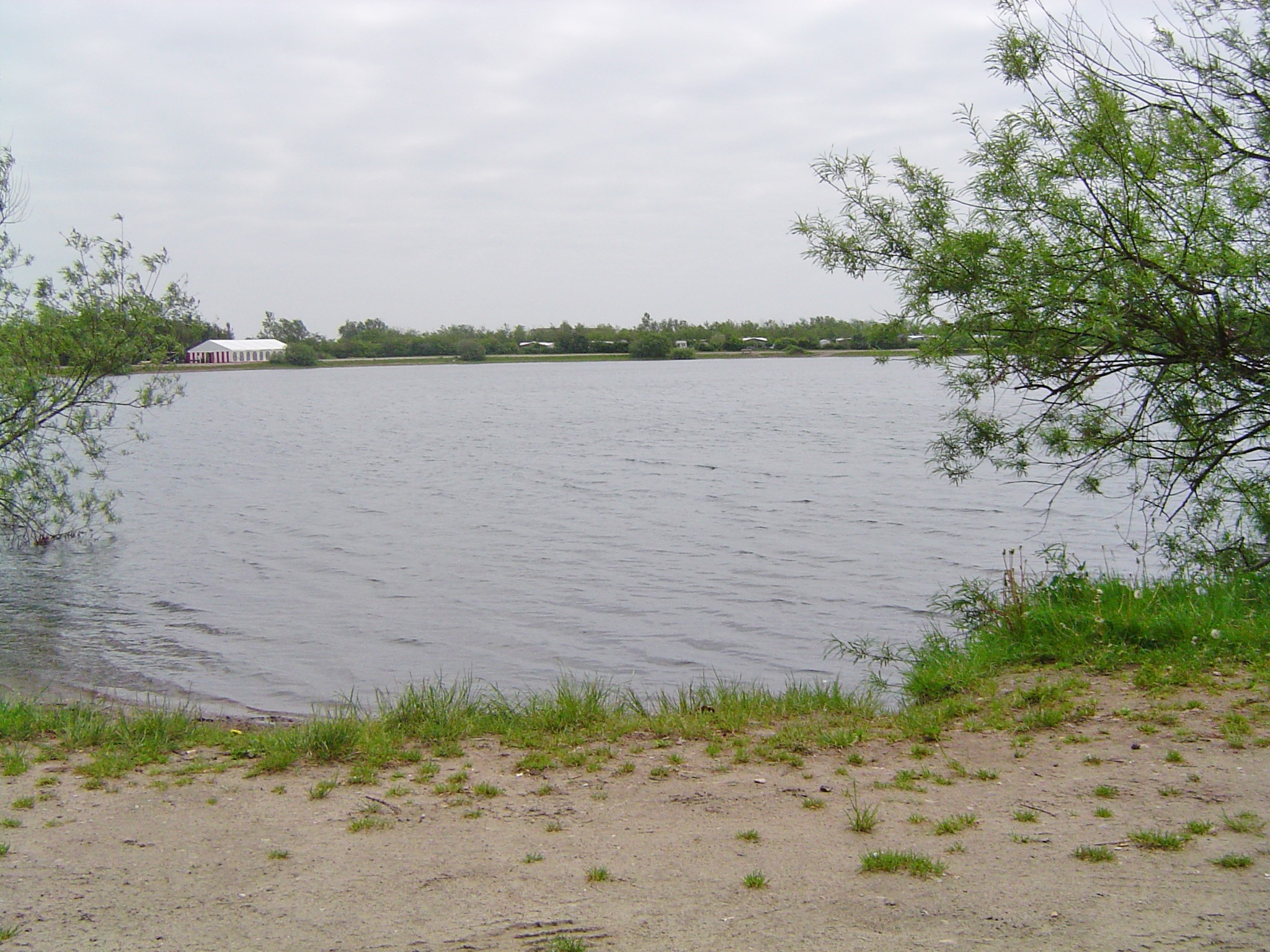 Uge Lystfiskeri og Camping