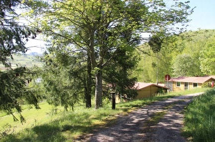 Flower Camping Le Lac de Saint-Point
