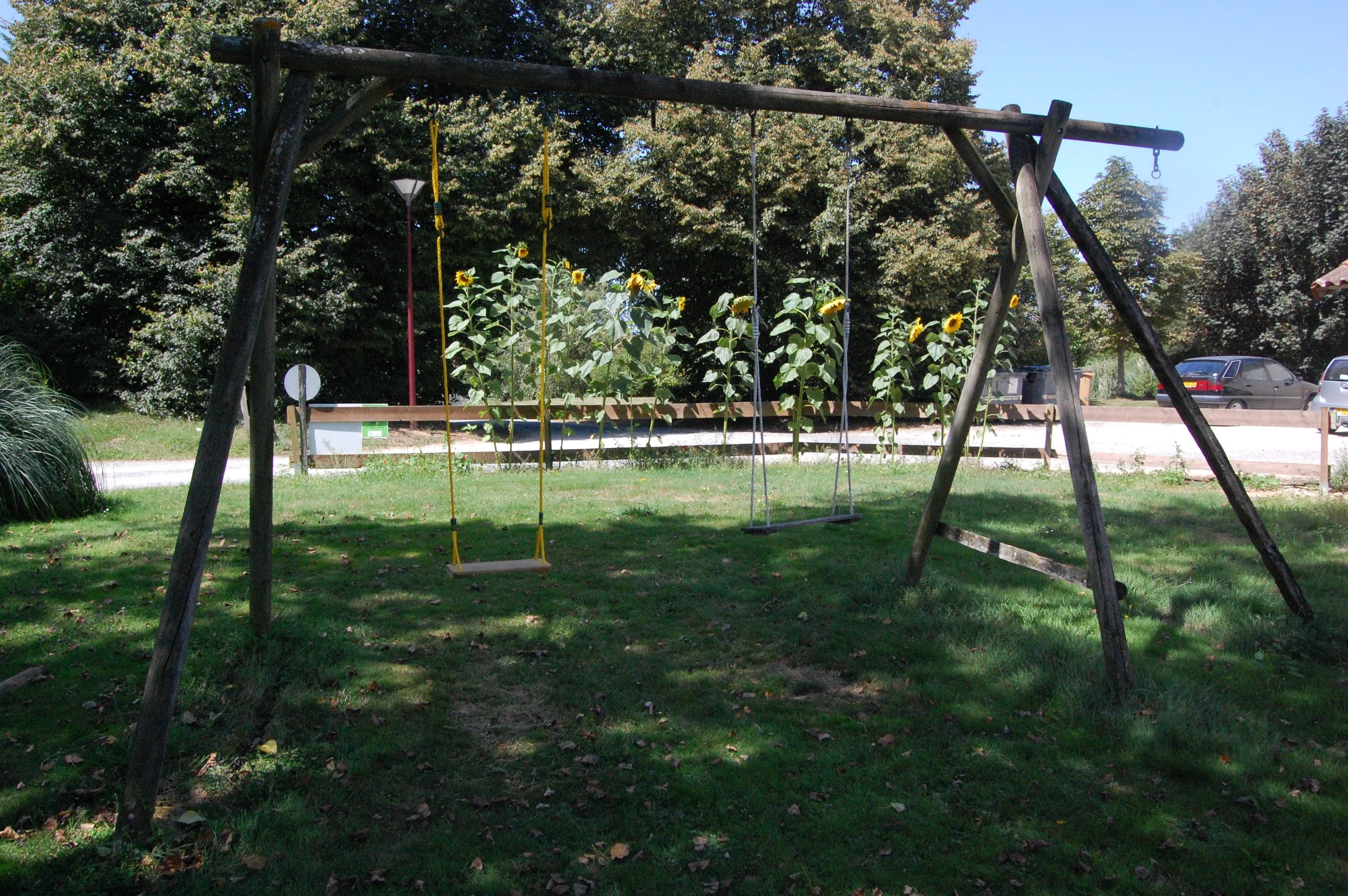 Camping Le Lieu / Bar-Food & Camp