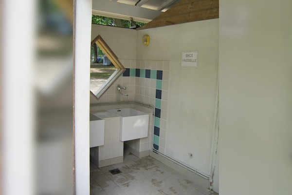 Camping Naturiste du lac de Lislebonne