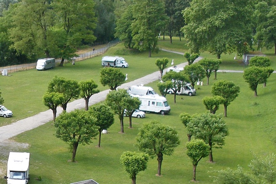 Camping Les Adoubes Onlycamp