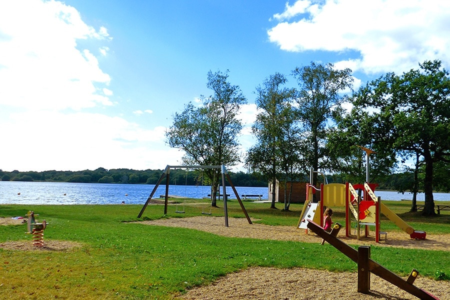 Camping Le Lac ô Fées