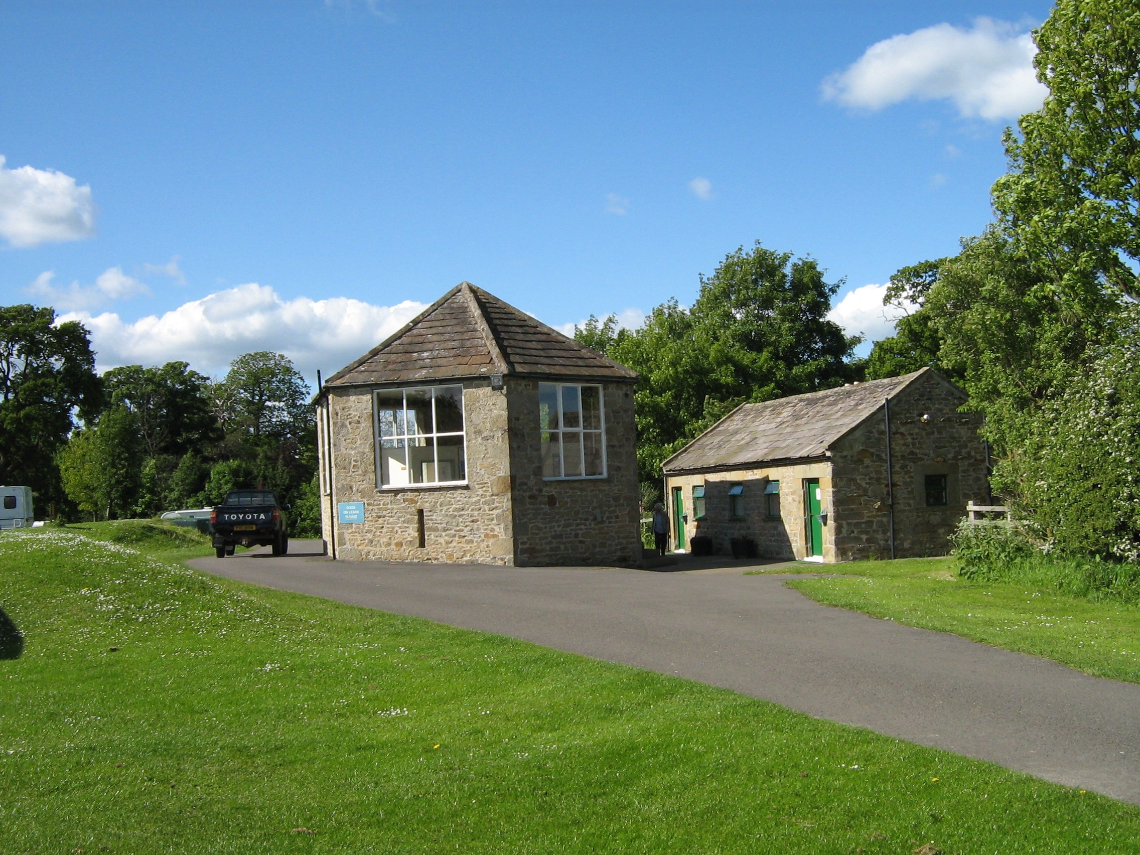 Constable Burton Hall Car. Park