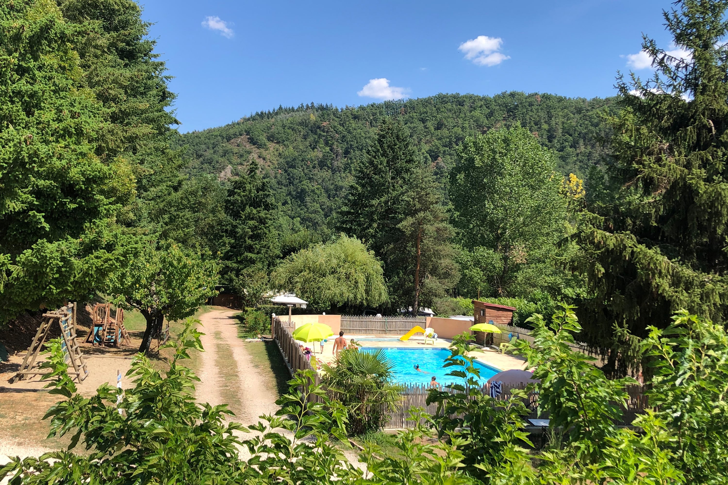 Camping Les Berges du Doux afbeelding