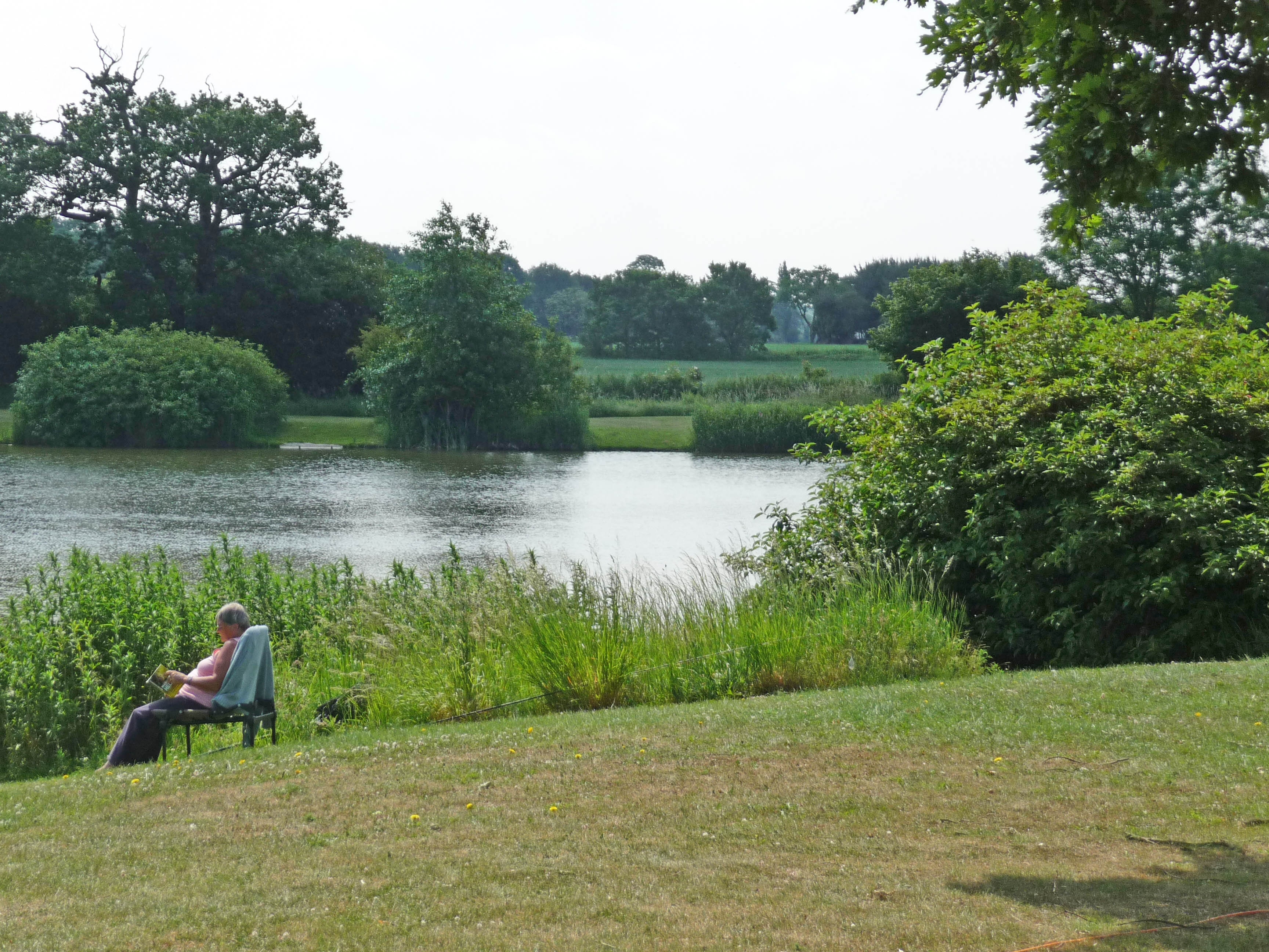 Lakeside Caravan Park