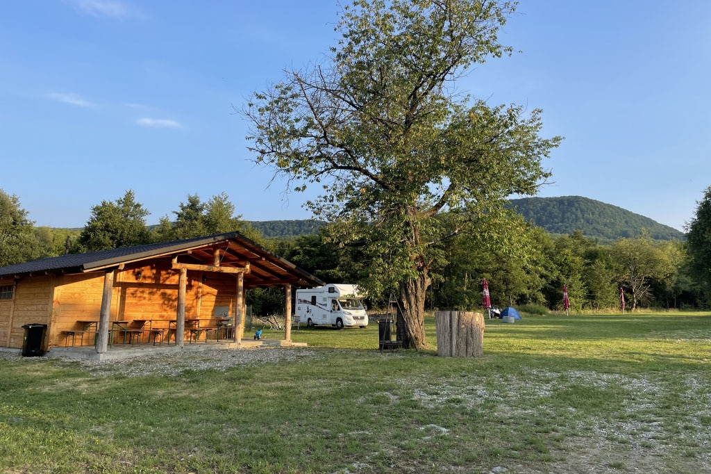 Camping Pastravul