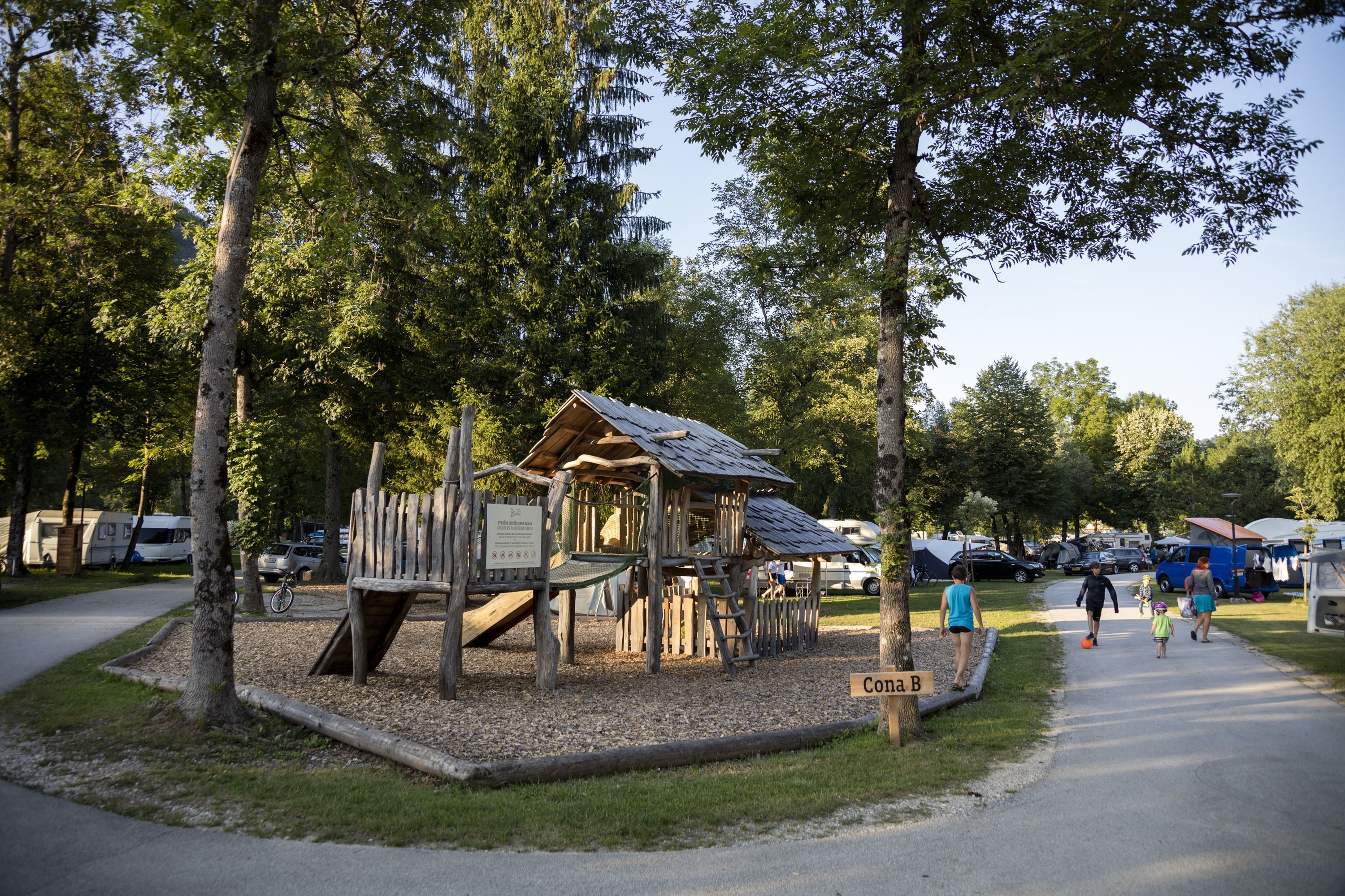Kamp Danica Bohinj