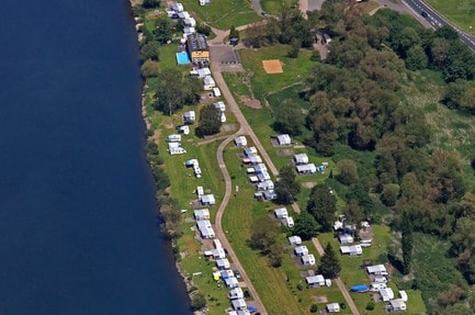 Knaus Campingpark Burgen/Mosel