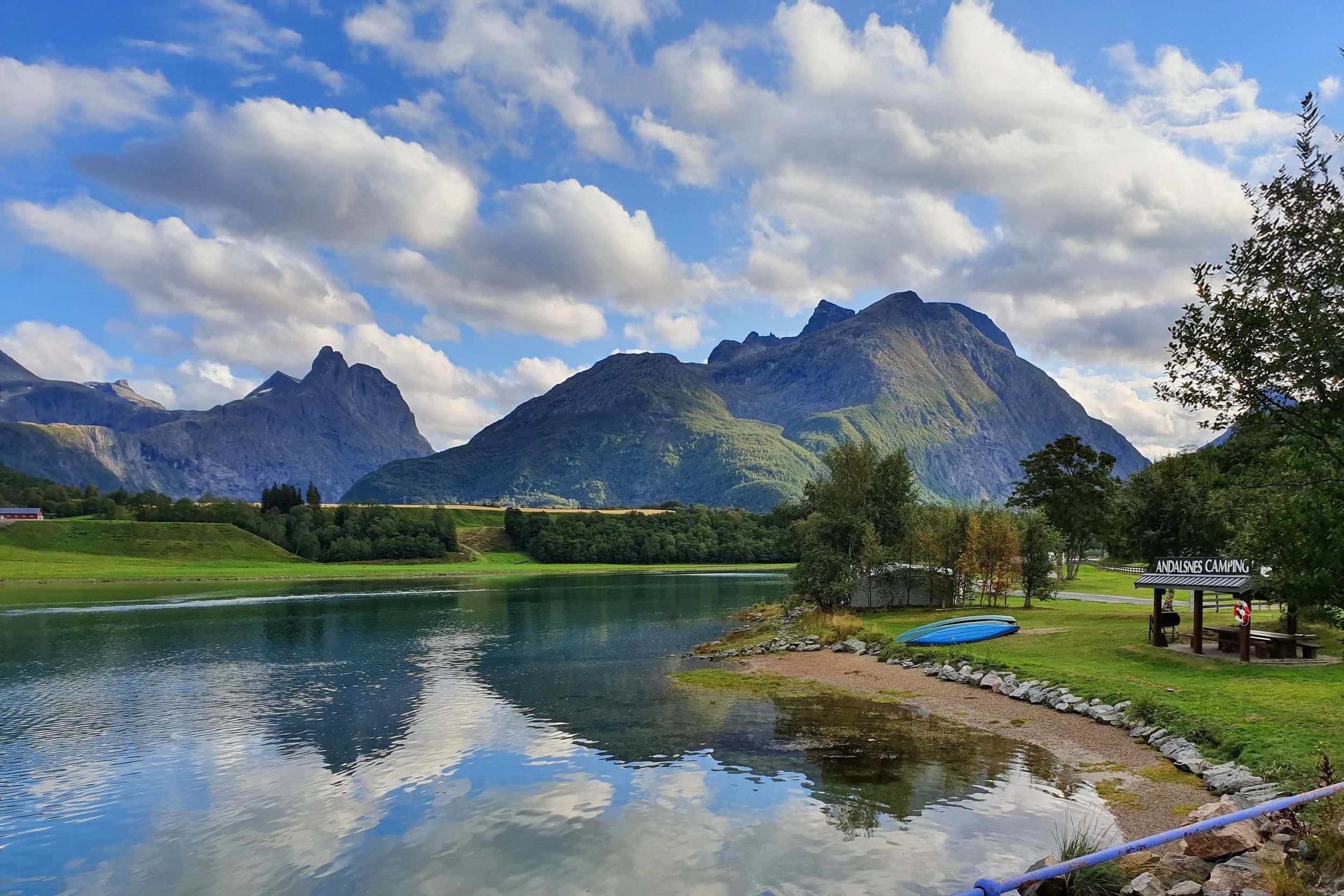 Åndalsnes Camping og Motell AS