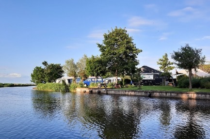 Theetuin en minicamping de Dille