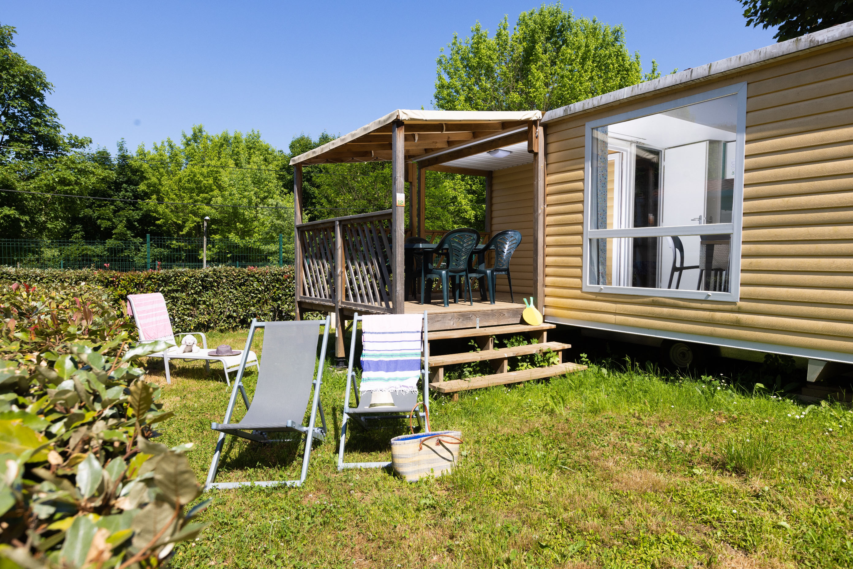 Flower Camping Le Val de l'Arre