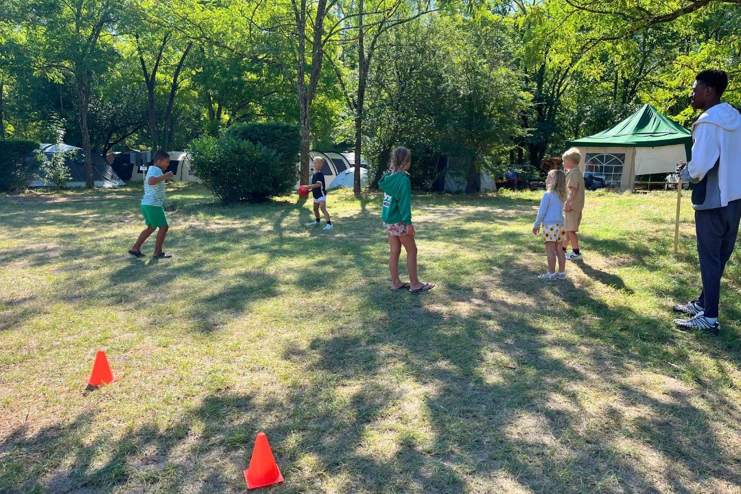 Pausado Ludo Camping