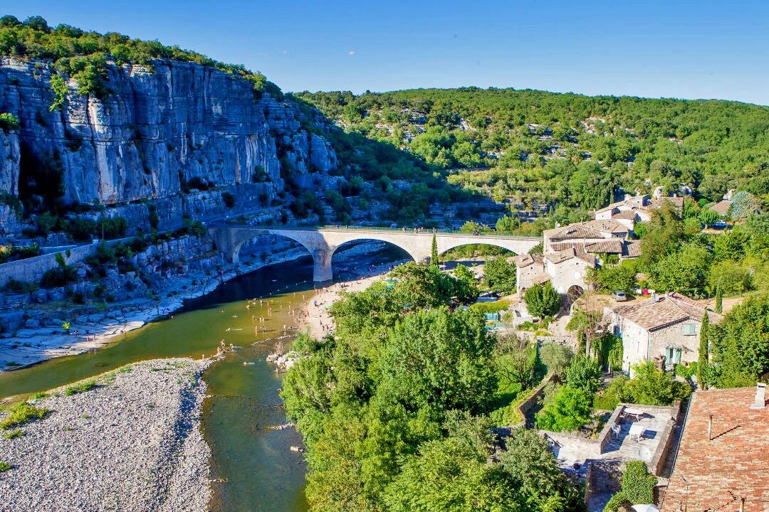 Pausado Ludo Camping