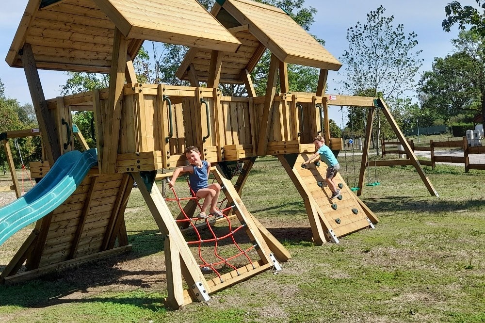 Camping L'île aux mille Charmes