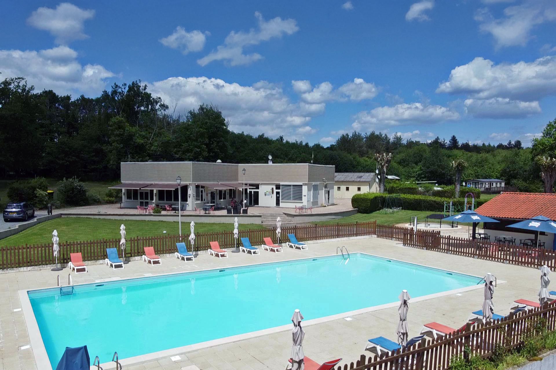 Camping L'Etang Bleu