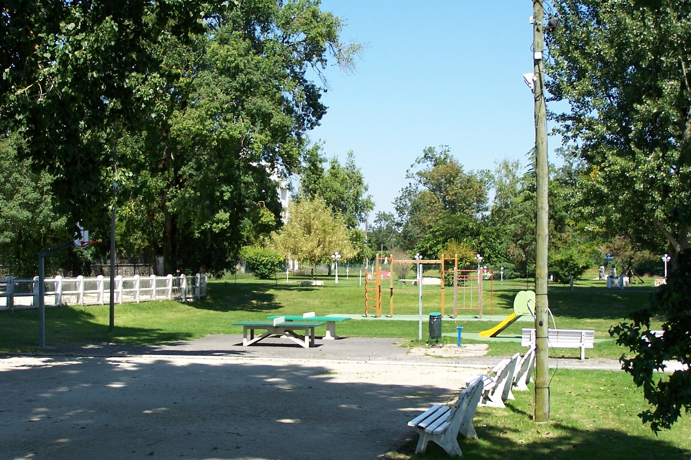 Camping Saintes Grandes Rives