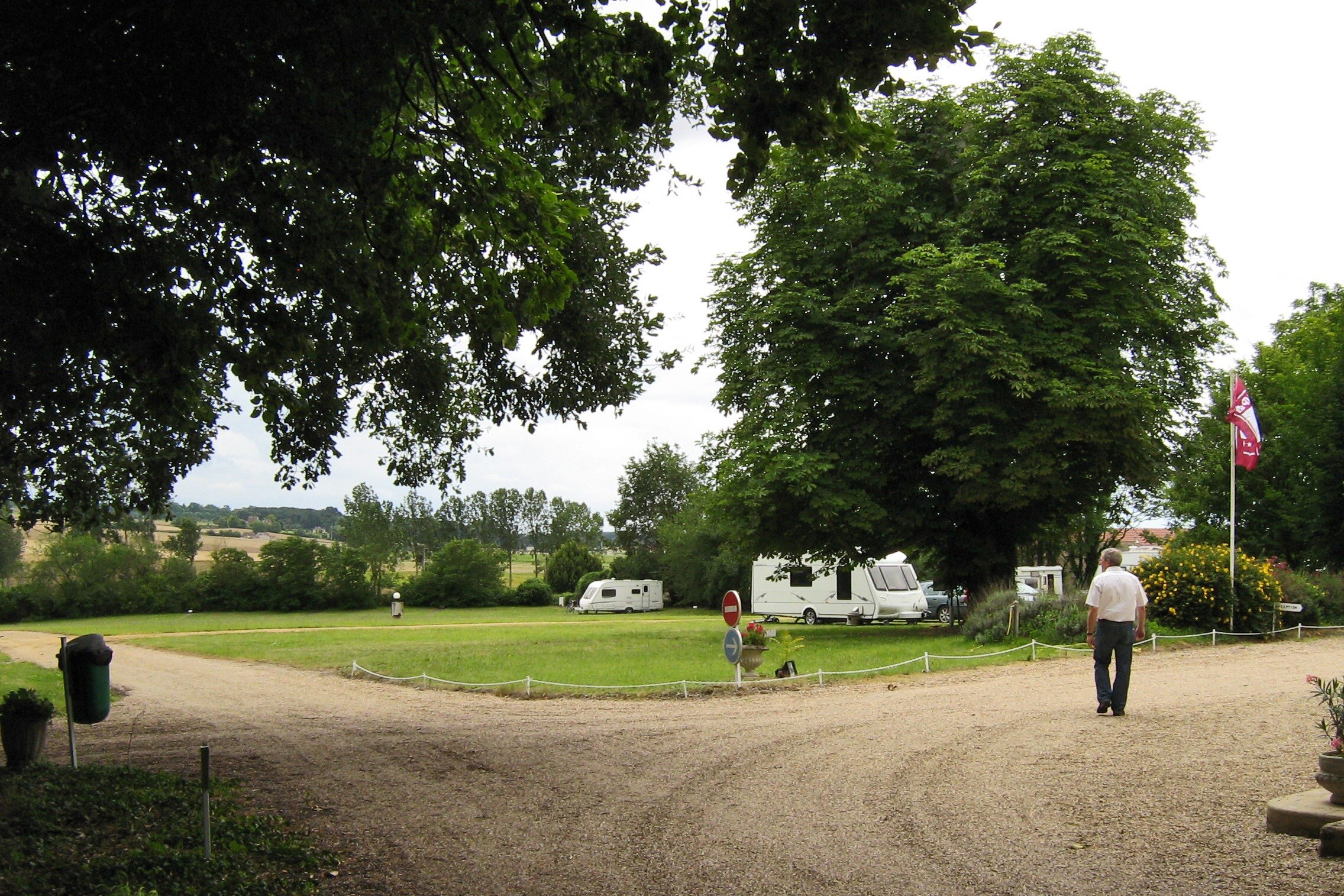 Camping Le Petit Trianon de Saint Ustre
