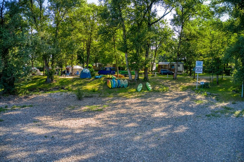 Camping Les Chalets sur la Dordogne