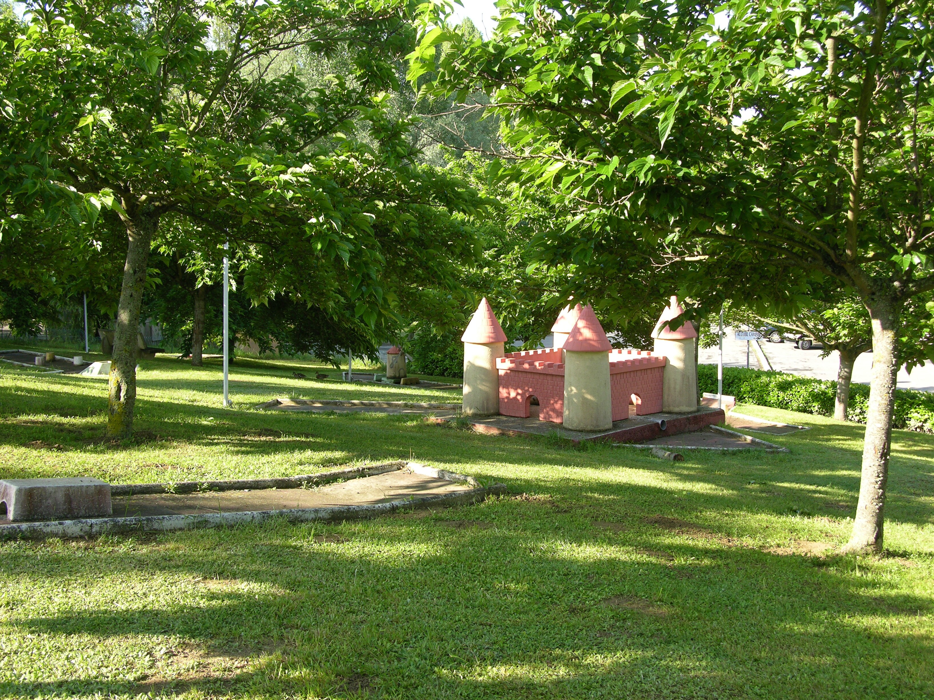 Flower Camping du Lac de la Thésauque