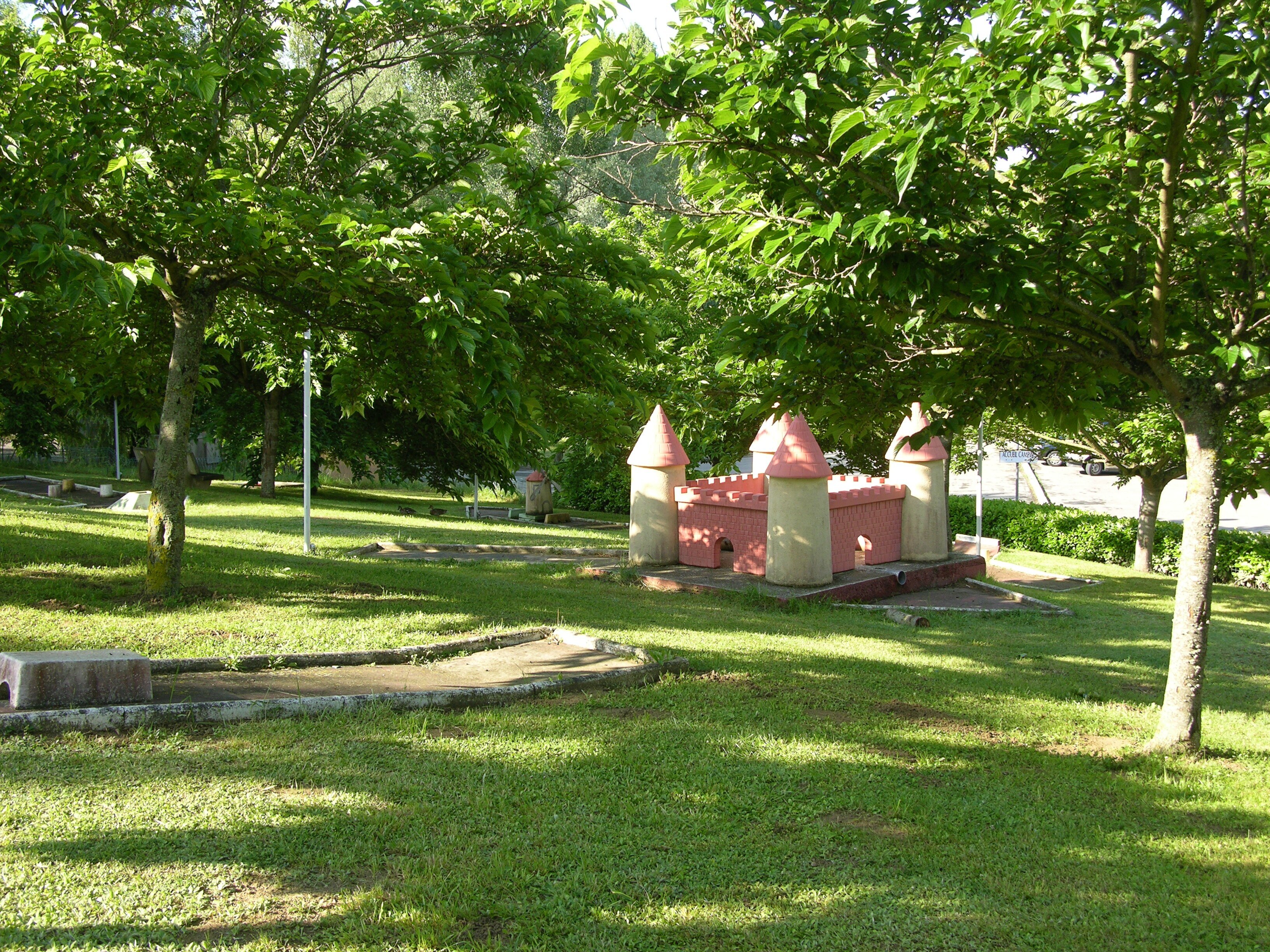 Flower Camping du Lac de la Thésauque