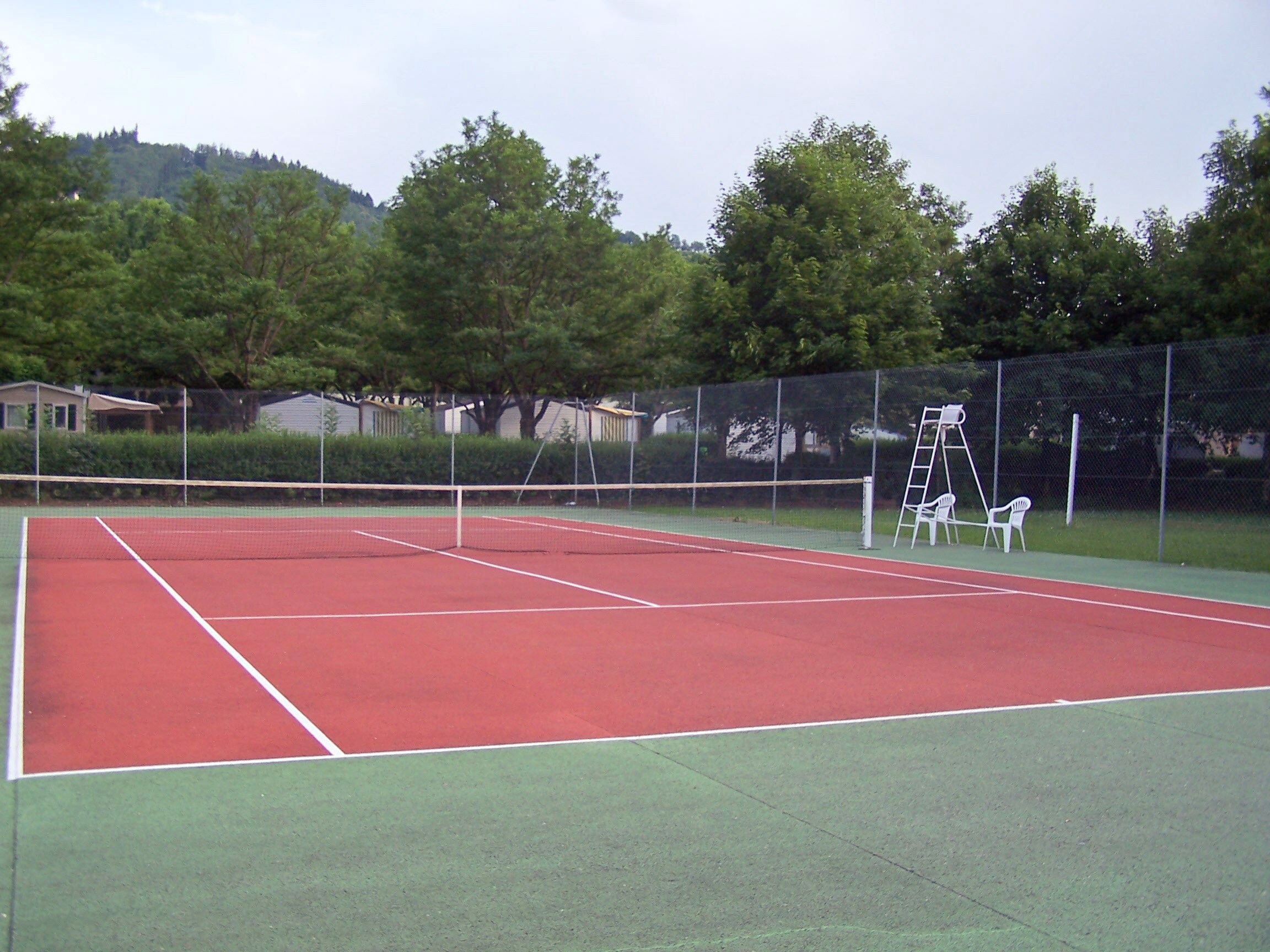 Camping Ushuaia villages Rives d'Olt et Aubrac