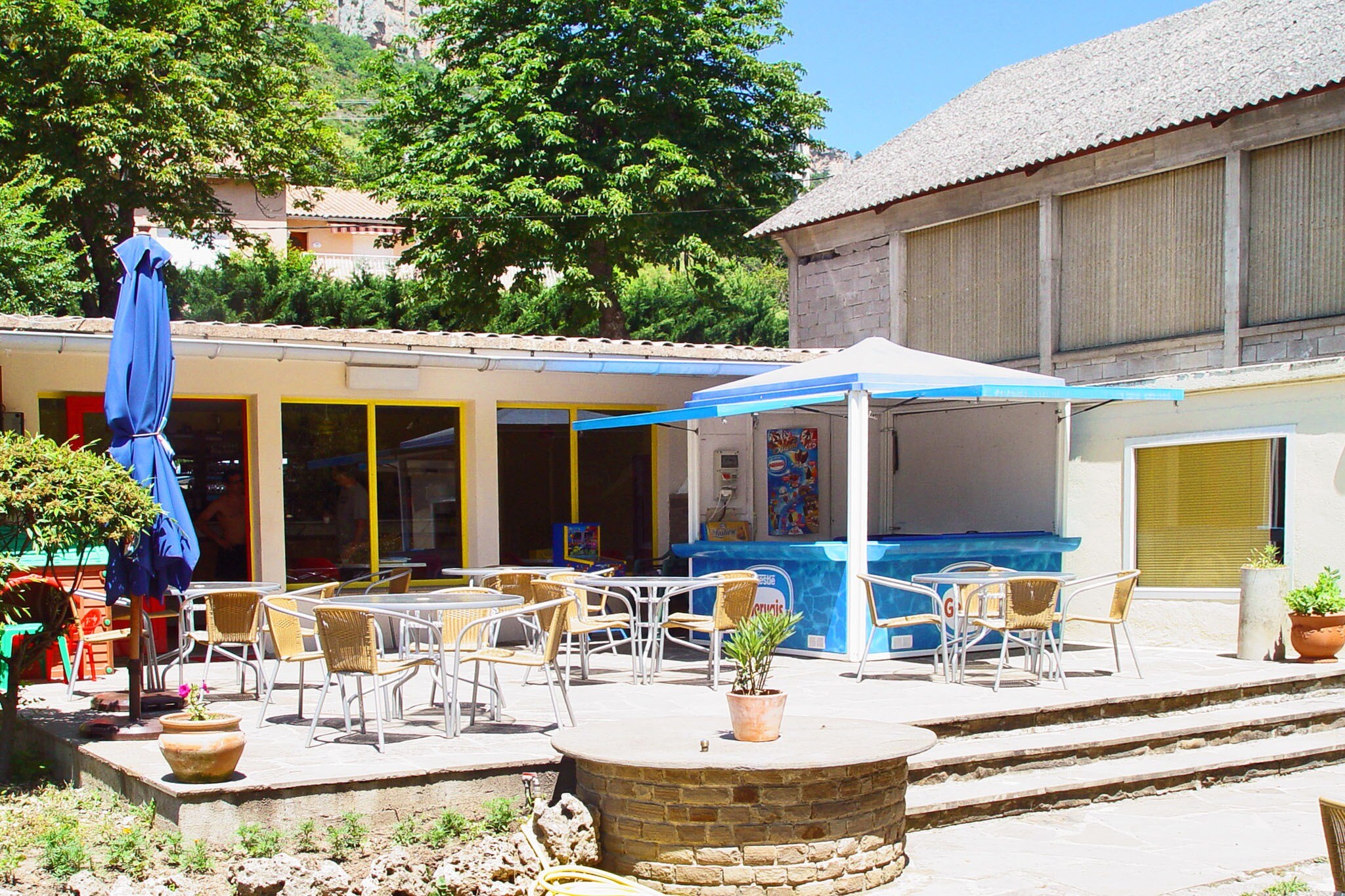 Flower Camping St. Lambert