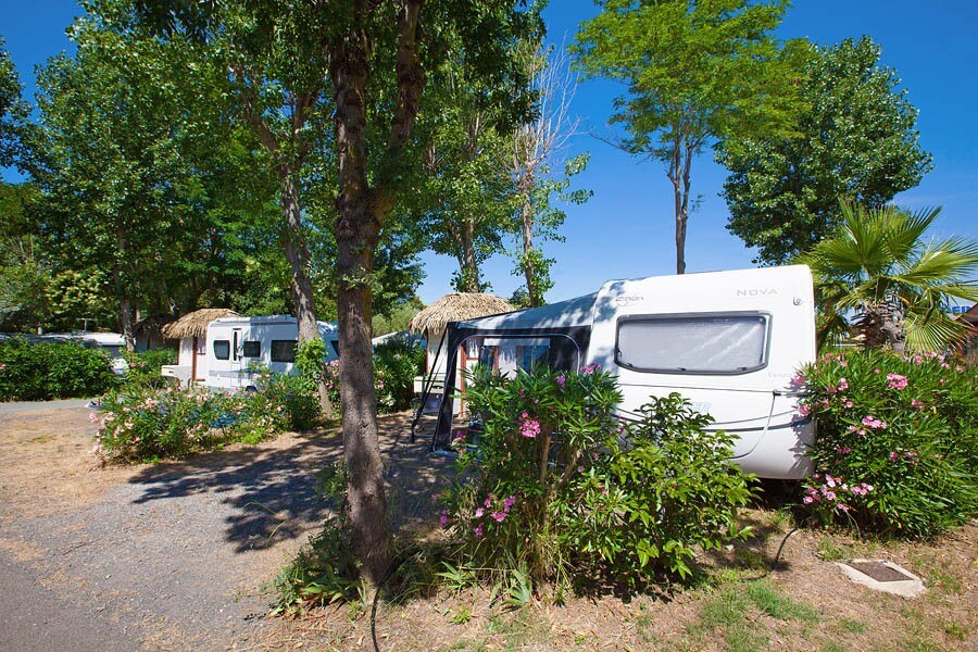 Camping Les Champs Blancs