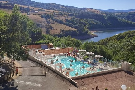 Flower Camping de Mars