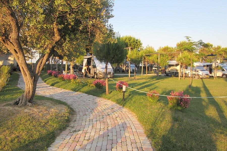 Pineto Beach Village & Camping