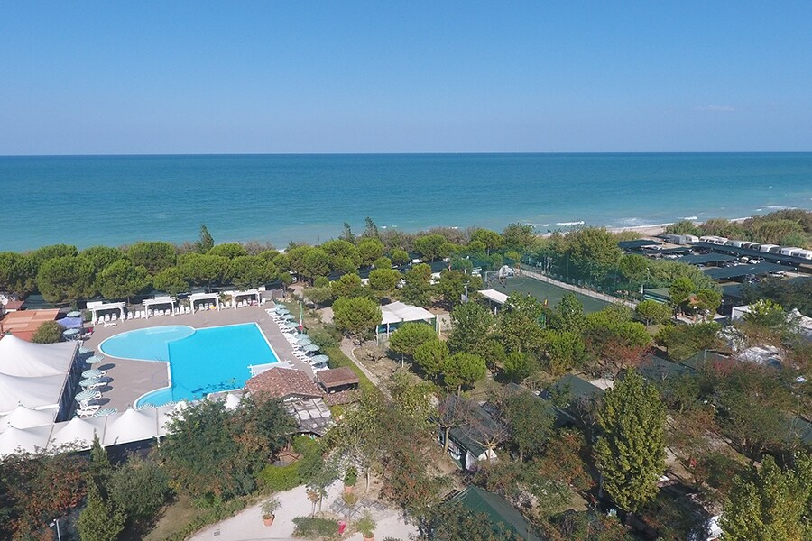 Pineto Beach Village & Camping