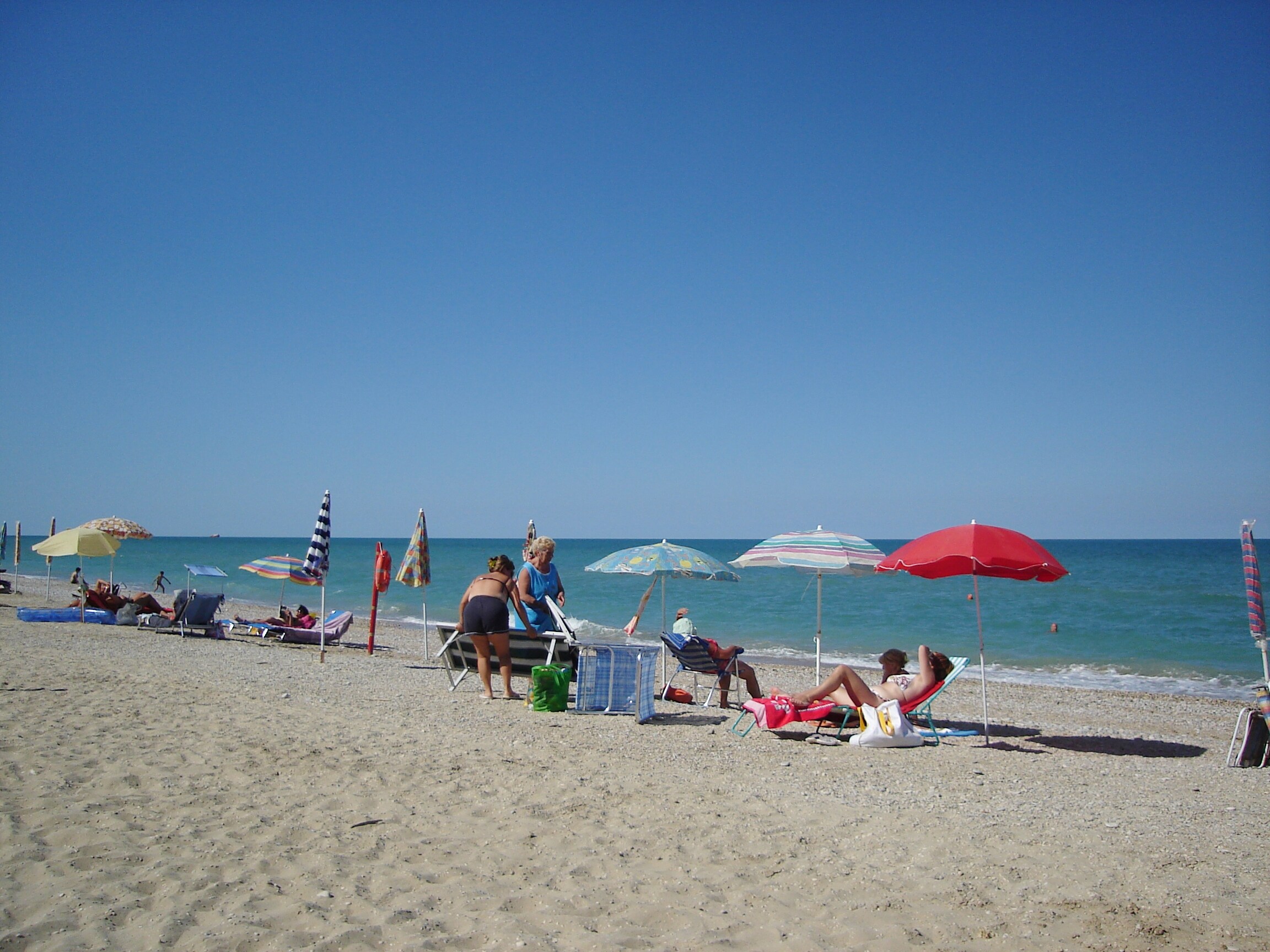 Pineto Beach Village & Camping