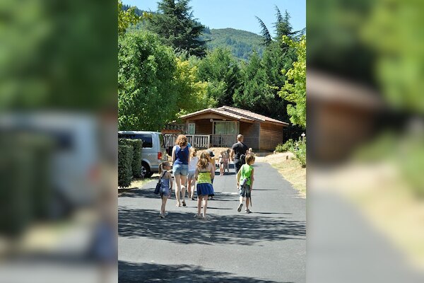 Camping Les Cerisiers du Jaur