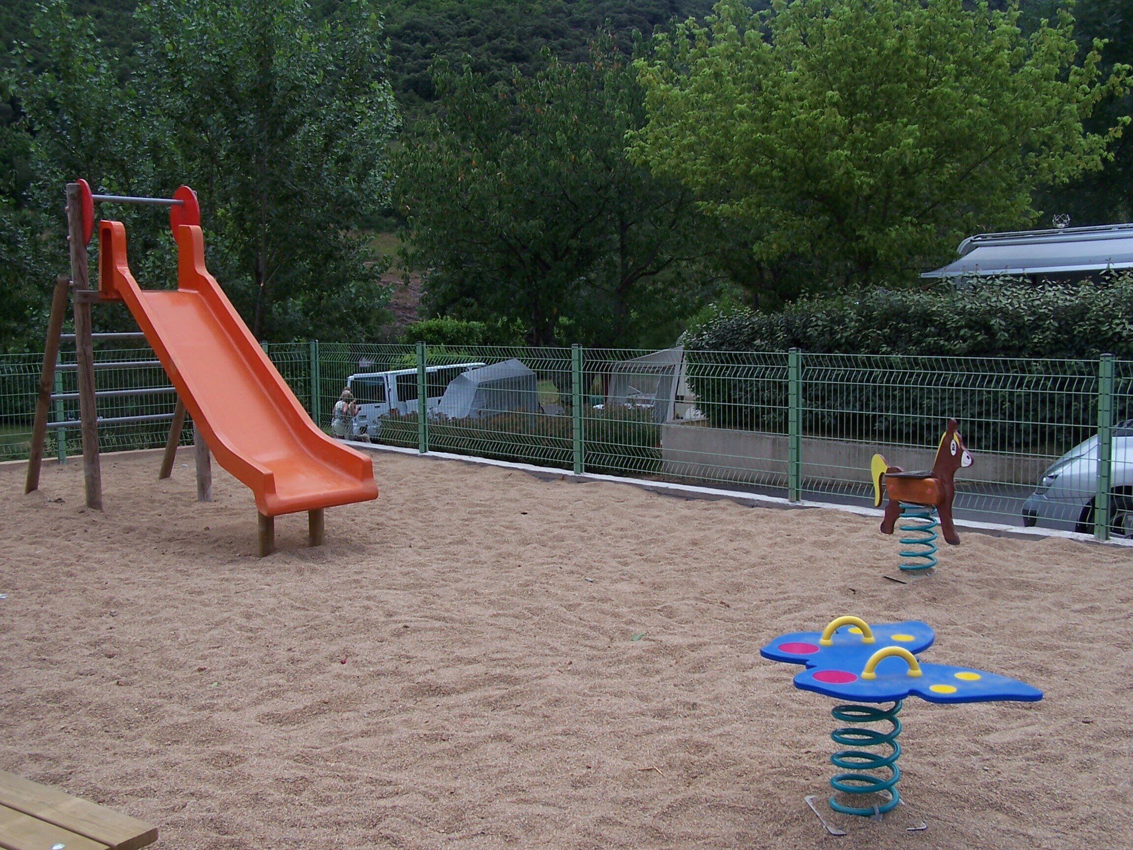 Camping Les Cerisiers du Jaur