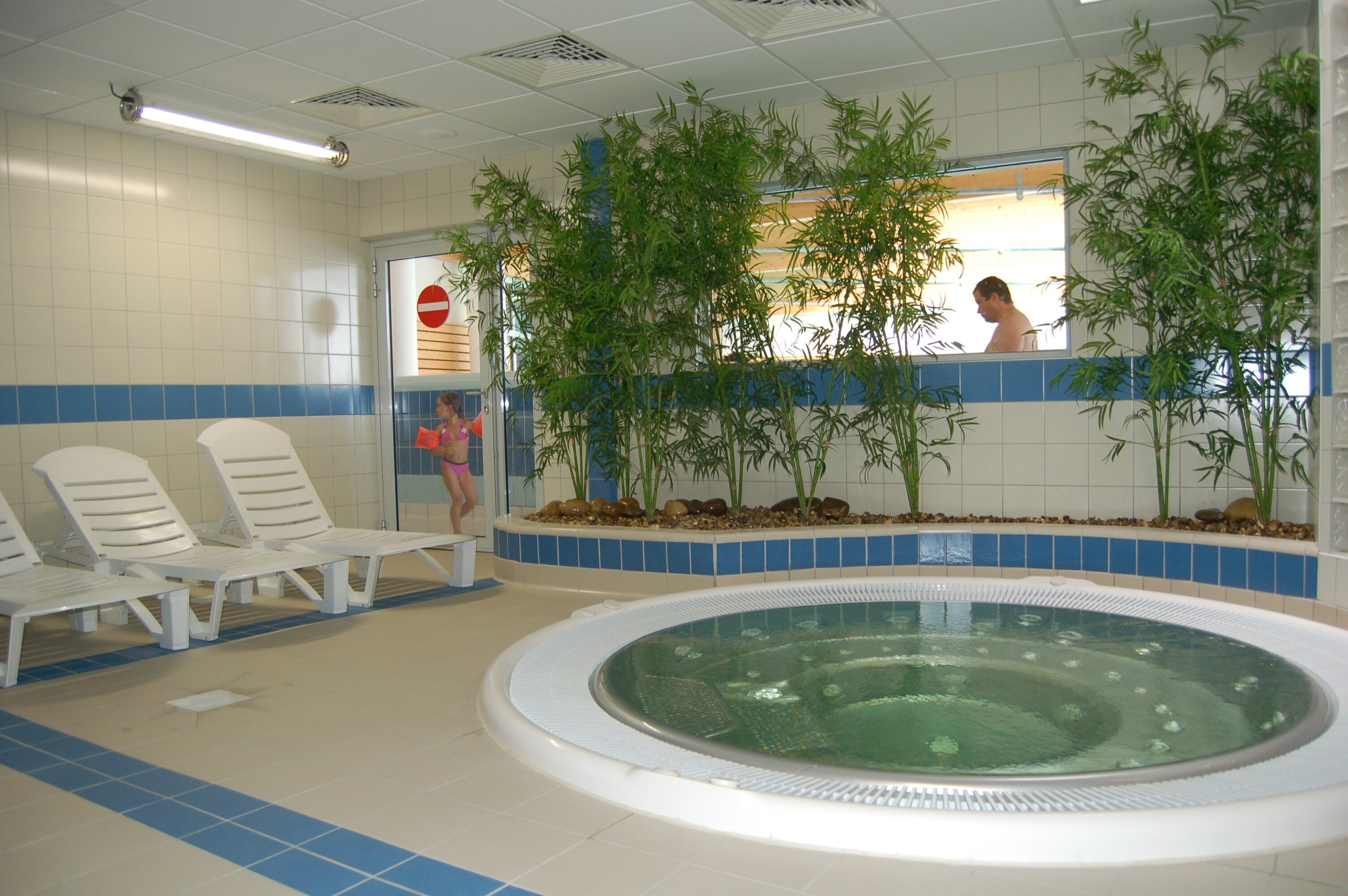 Camping La Roche d'Ully