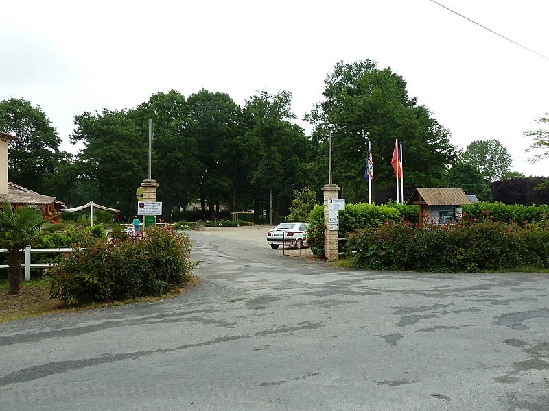 Camping Du Pont de Vicq