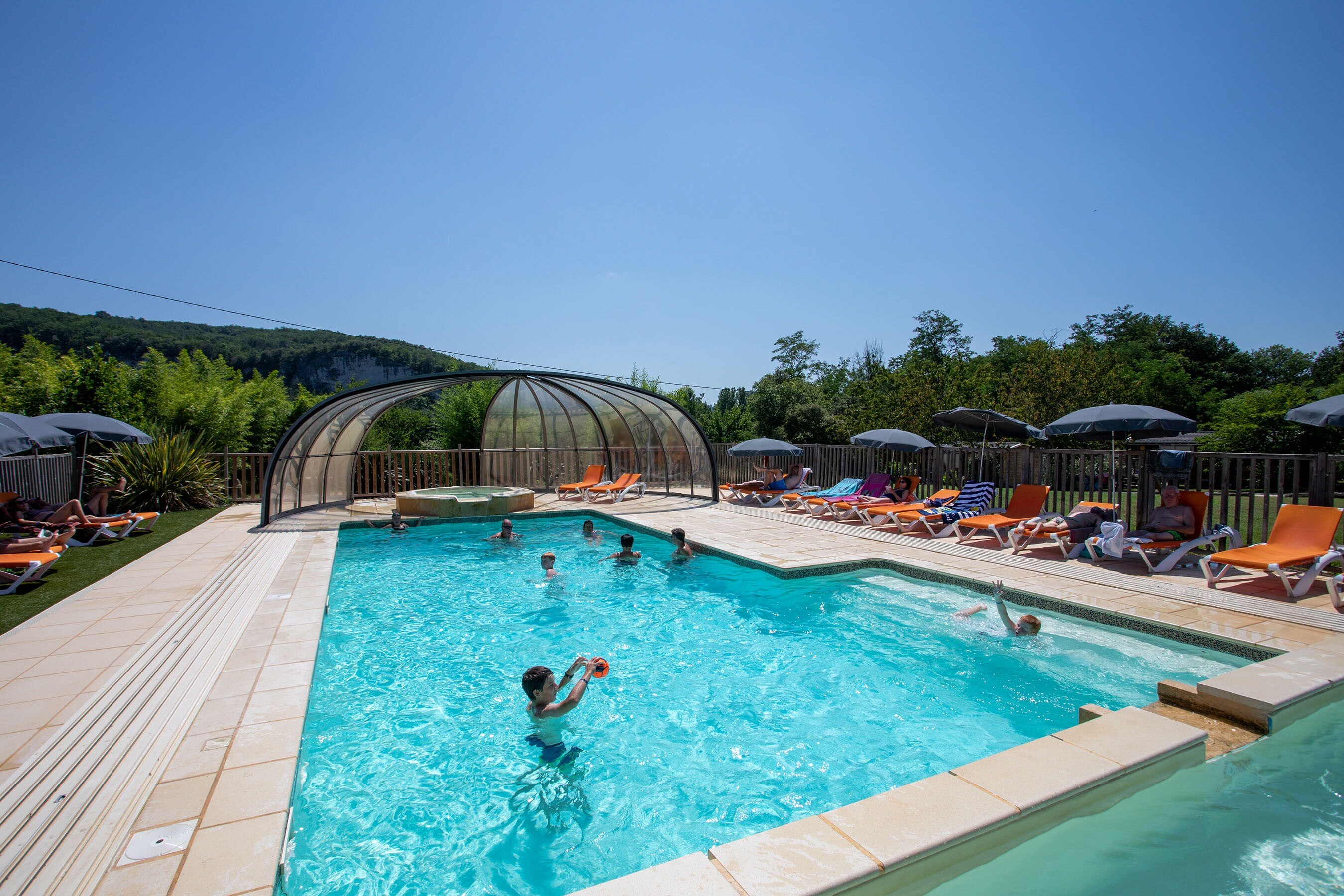 Flower Camping La Sagne